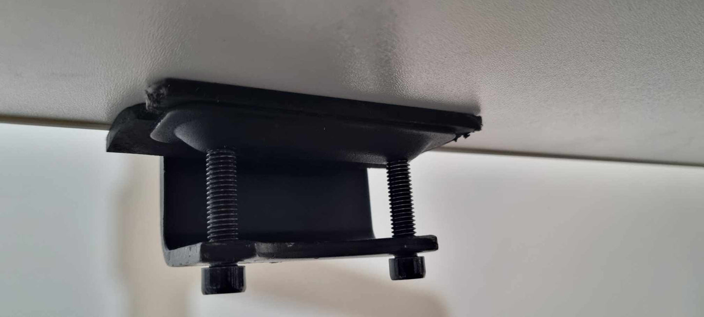 Set of Two HP EliteDisplay E24i G4 Monitors with Dual Monitor Arm – Complete Bundle (Second-Hand)