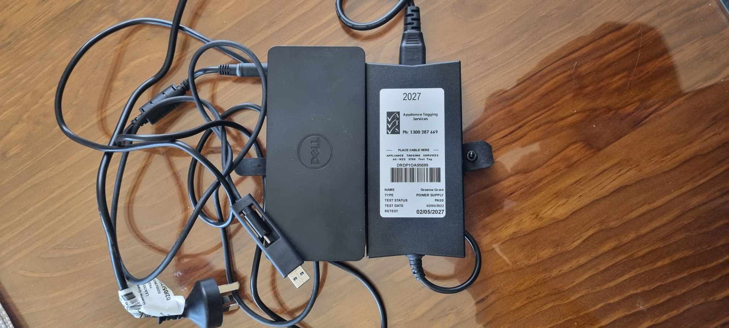 Genuine DELL Docking Stations including charger (Second-hand)