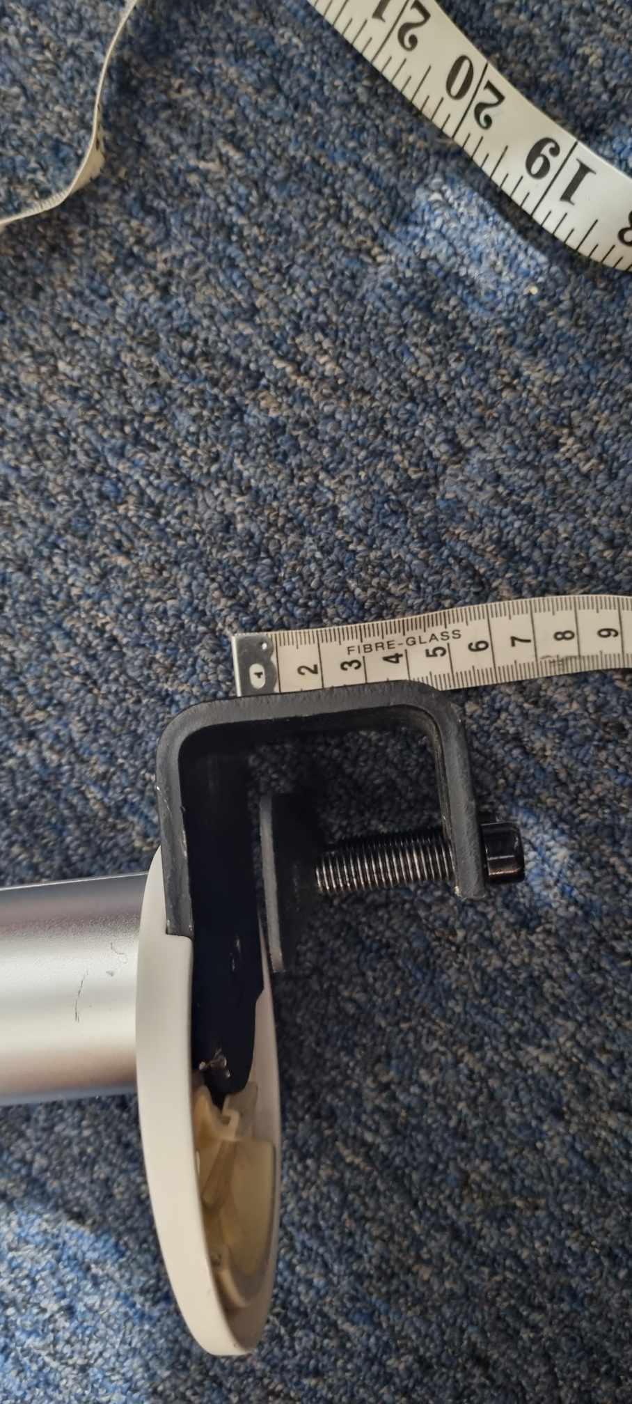 Set of Two HP EliteDisplay E24i G4 Monitors with Dual Monitor Arm – Complete Bundle (Second-Hand)